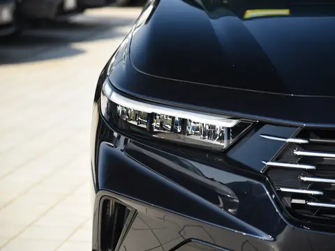 2025 Honda Accord Just Got Smarter! See How Its New AI Tech Beats Camry