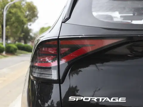 Kia Sportage – The Stylish and Advanced Compact SUV for Every Adventure