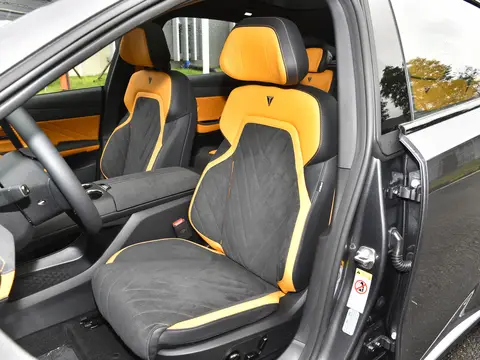 Changan Shenlan SL03 – High-Tech Electric Sedan with Futuristic Design and Premium Features