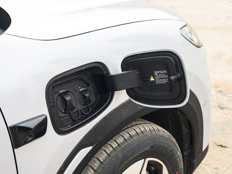 BYD Yuan UP – Compact All-Electric SUV for Urban and Youth Markets