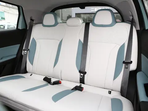 Geely Geometry E – Affordable Electric SUV with Smart Features