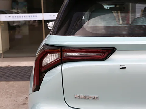 Geely Geometry E – Affordable Electric SUV with Smart Features