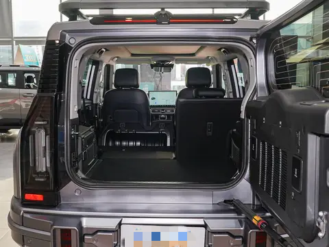 Jetour Traveller – Rugged Chinese SUV for Off-Road Adventures
