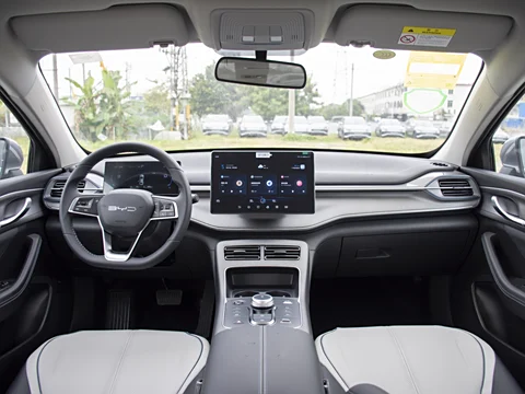 BYD Destroyer 05 – High-Efficiency Plug-in Hybrid Sedan for Global Drivers