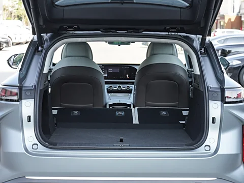Exeed Yaoguang C-DM – Smart Plug-in Hybrid Luxury SUV for Global Markets