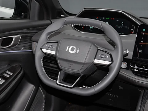 Changan Qiyuan Q05 – Innovative Plug-in Hybrid SUV with Extended Range and Advanced Features