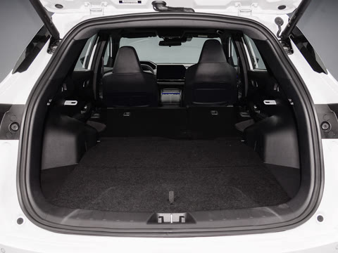 Changan Qiyuan Q05 – Innovative Plug-in Hybrid SUV with Extended Range and Advanced Features