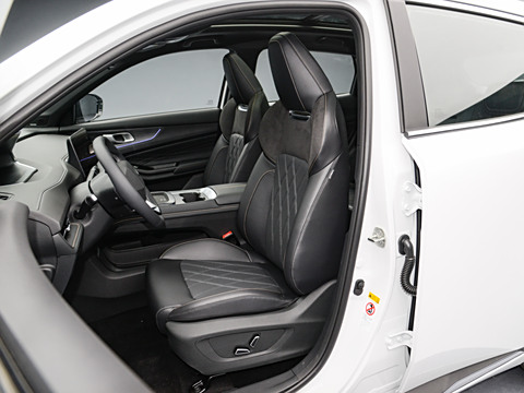 Changan Qiyuan Q05 – Innovative Plug-in Hybrid SUV with Extended Range and Advanced Features
