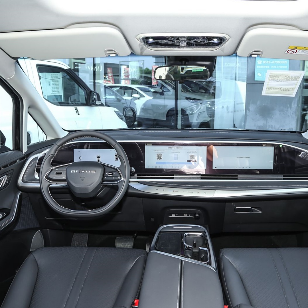 Chinese luxury MPV