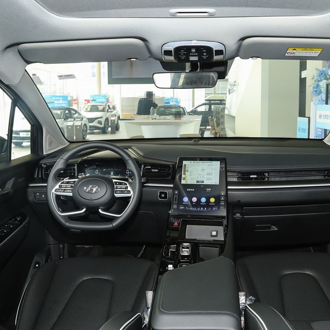 Hyundai Custo for sale