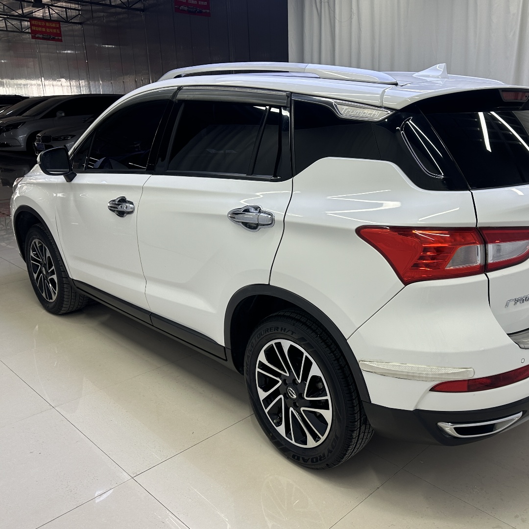  2017 GAC GS4