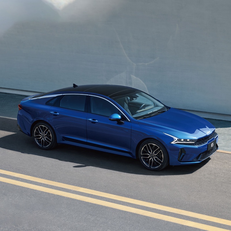 The 2025 Kia K5 sets new standards in the midsize sedan category with its blend of cutting-edge features, superior performance, and modern design. This model showcases an aerodynamic exterior paired w