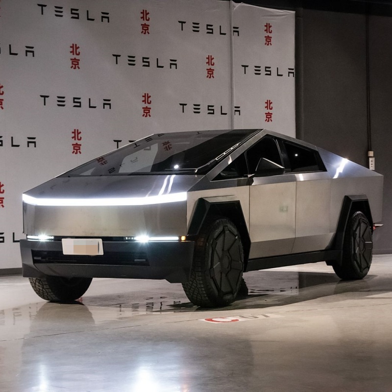 Tesla Cybertruck 2024 – Electric Pickup Truck | AWD, 500+ Mile Range, Ultra-Hard Stainless Steel Exterior