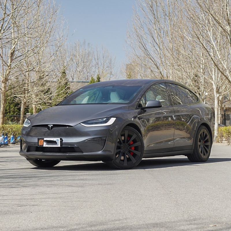 Tesla Model X Plaid – Ultra-Fast Electric SUV with Free Supercharging & Autopilot