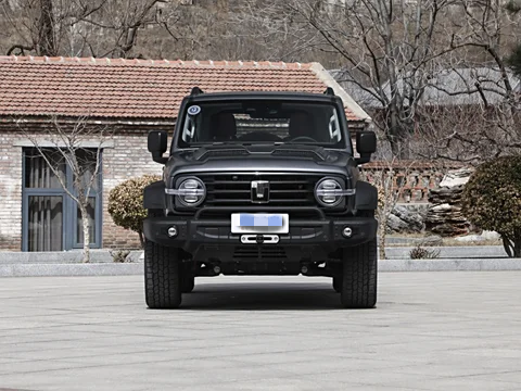 Tank 300 SUV