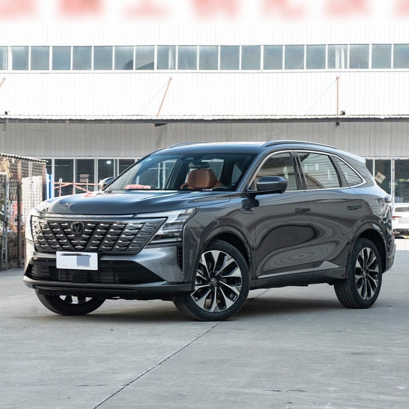 The Changan CS75 PLUS redefines value in the premium SUV segment, offering sophisticated styling and robust performance in both LHD and RHD configurations. Powered by Changan's advanced 1.5T (178HP) a