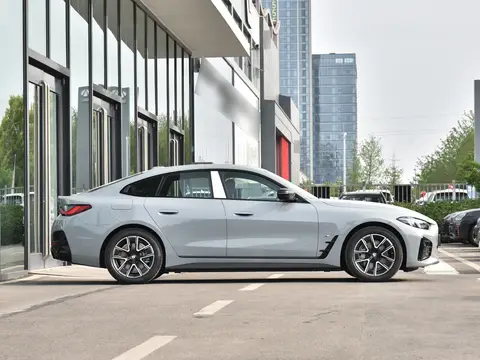 BMW i4 export