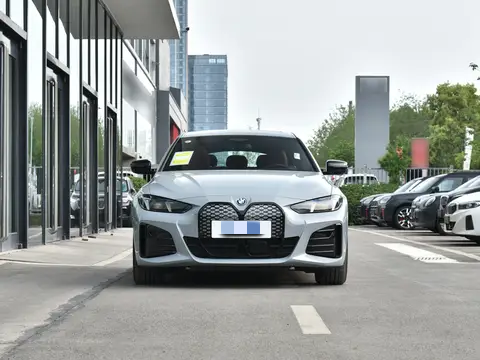 BMW i4 export