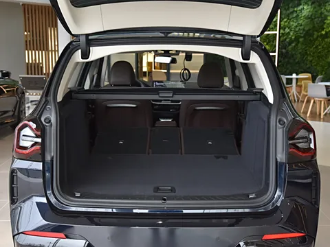 BMW iX3 export