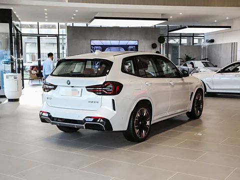 BMW iX3 export