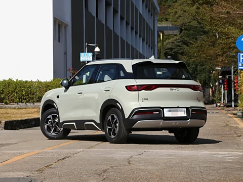 BYD Yuan UP export