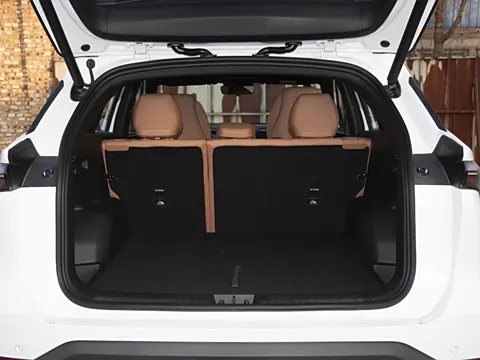 Geely Galaxy L7