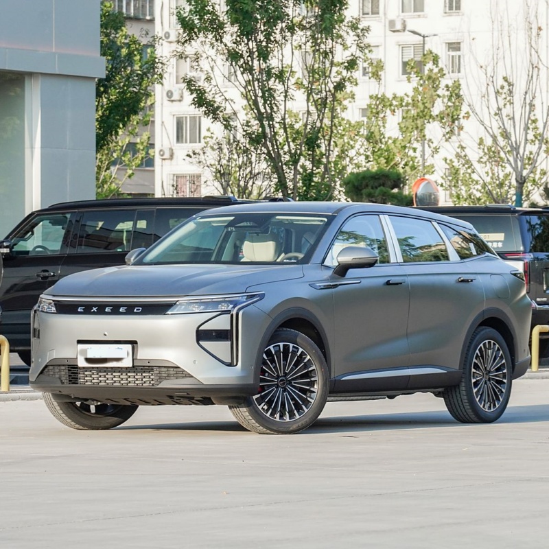 Explore the Exeed Yaoguang C-DM, now trending on Google. A smart plug-in hybrid SUV combining performance, comfort, and green innovation — ideal for export.
