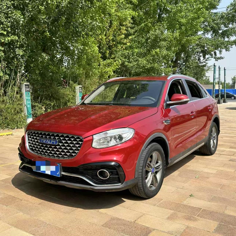 Affordable, sporty, and export-ready—this 2018 Junma MEET 3 1.5T automatic SUV with panoramic sunroof and racing seats is in excellent original condition. A great choice for international buyers.