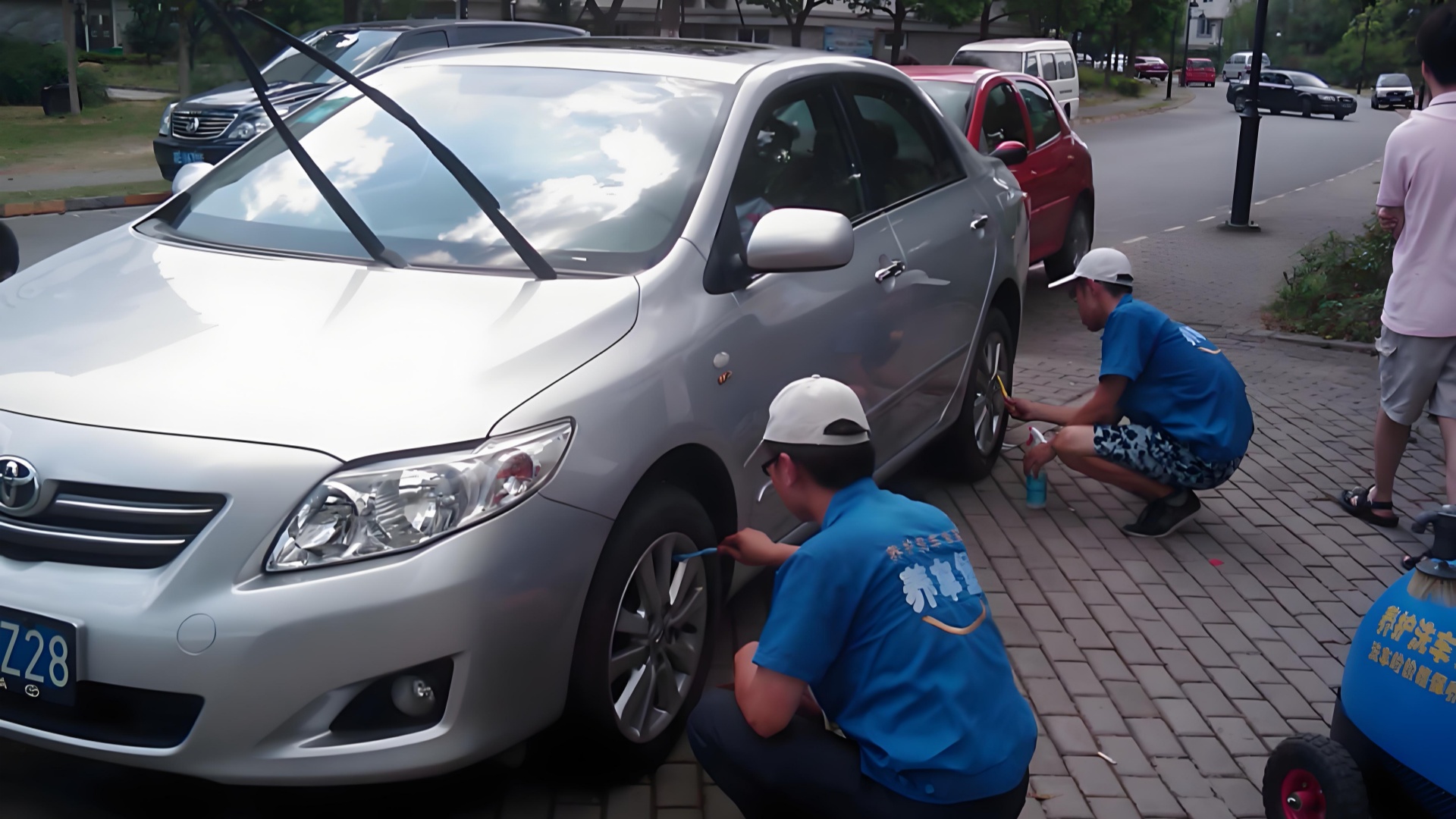 Why “Urgent Care” Thinking is Driving Car Buyers to Chinese Auto Exporters in 2025
