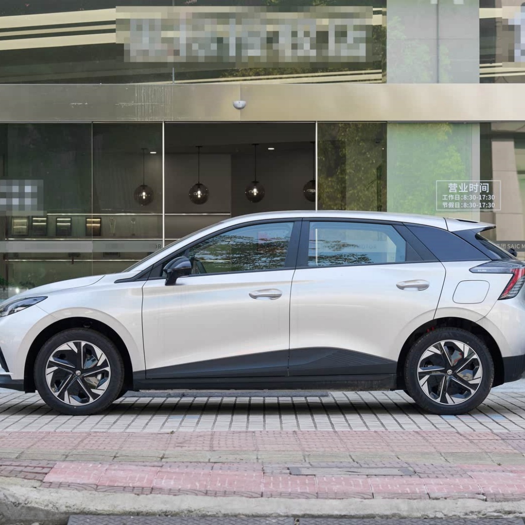 Explore the MG 4 EV
