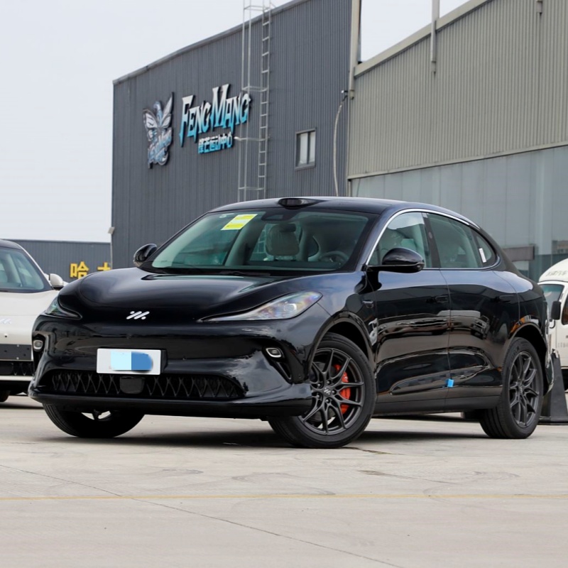 The IM LS6 offers cutting-edge driving tech, long EV range, and luxury design—ideal for eco-conscious buyers seeking performance and style.